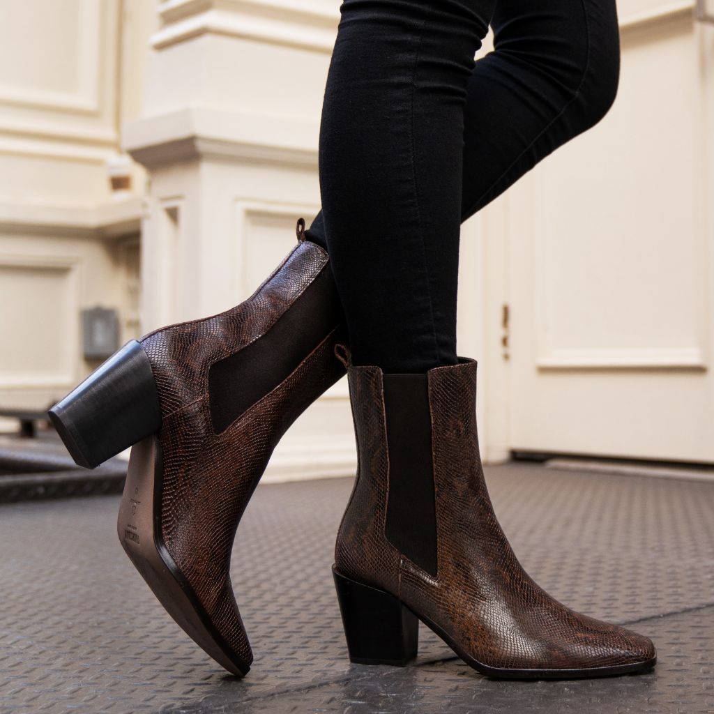 Thursday Boots Soho Chocolate Snake Print - Click Image to Close