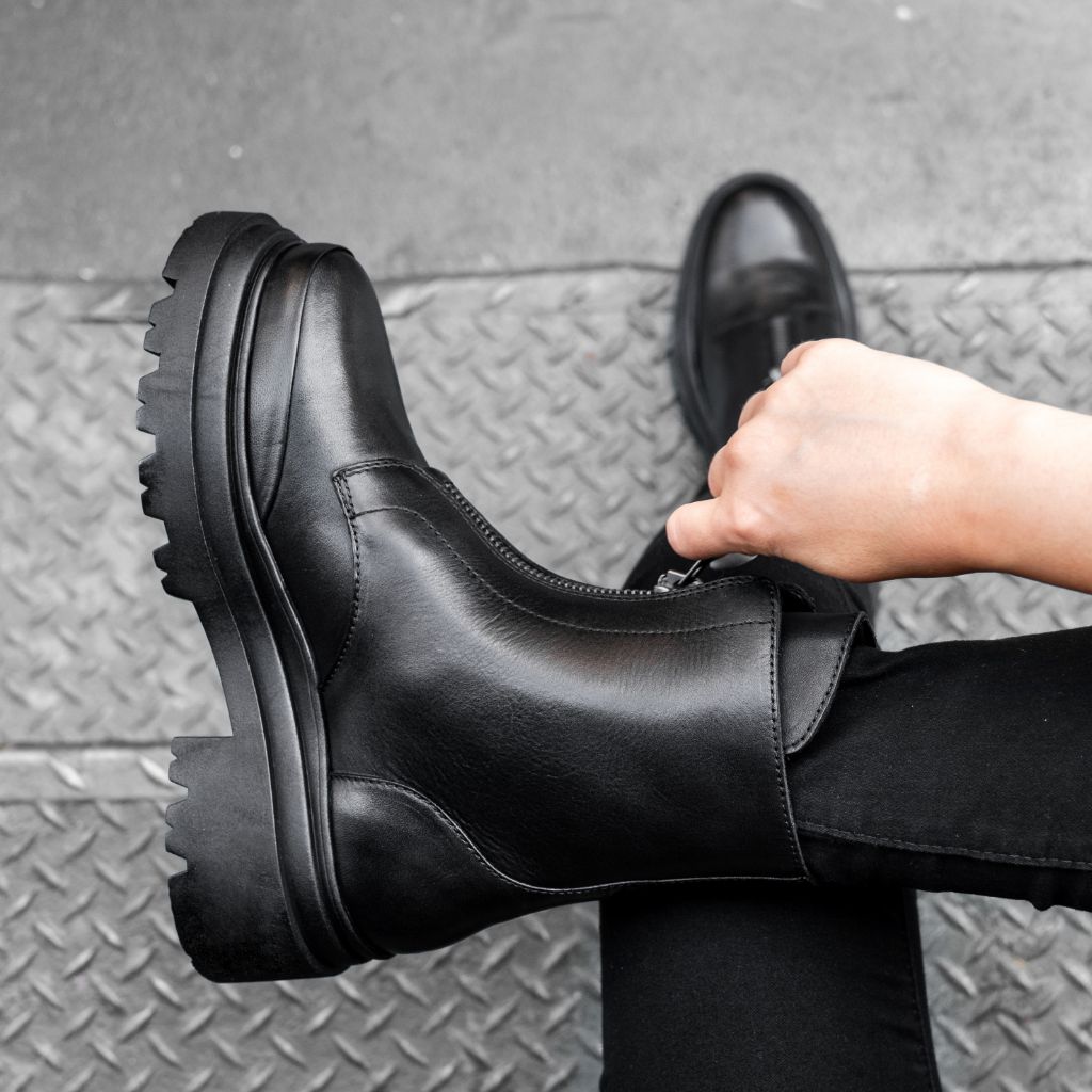 Thursday Boots Ryder Platform Black