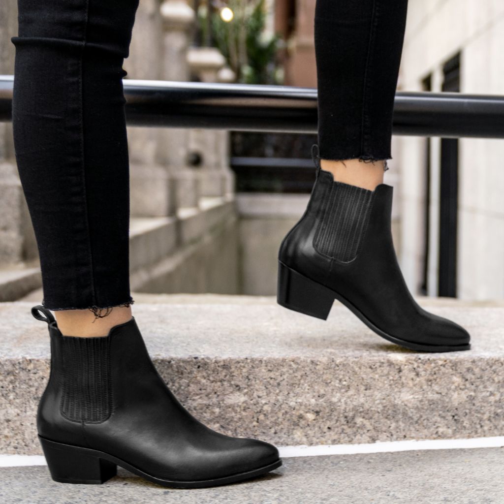 Thursday Boots Dreamer Bootie Black - Click Image to Close