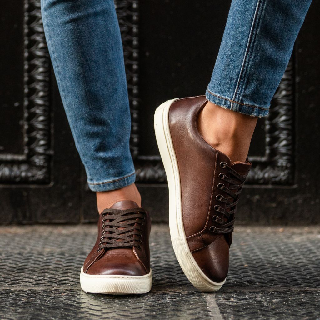 Thursday Women's Premier Low Top Coffee - Click Image to Close