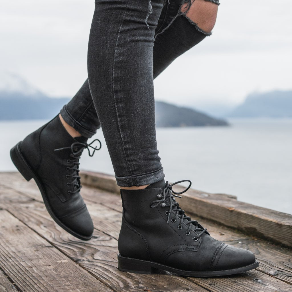 Thursday Boots Captain Black Matte