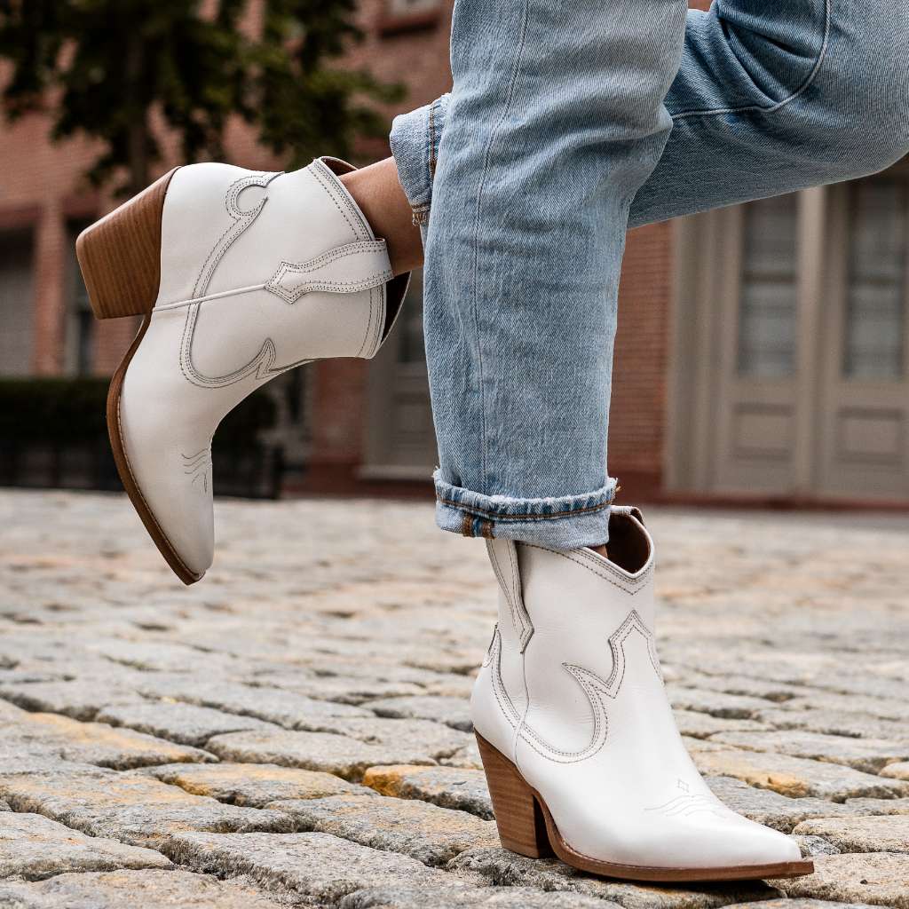 Thursday Boots Indio White - Click Image to Close