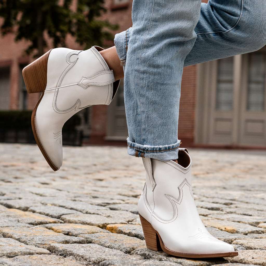 Thursday Boots Indio White